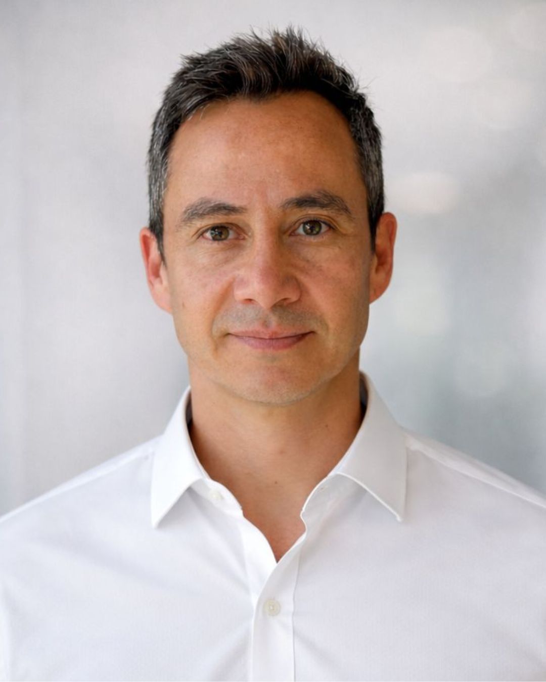 Dr. Tomás Vásquez